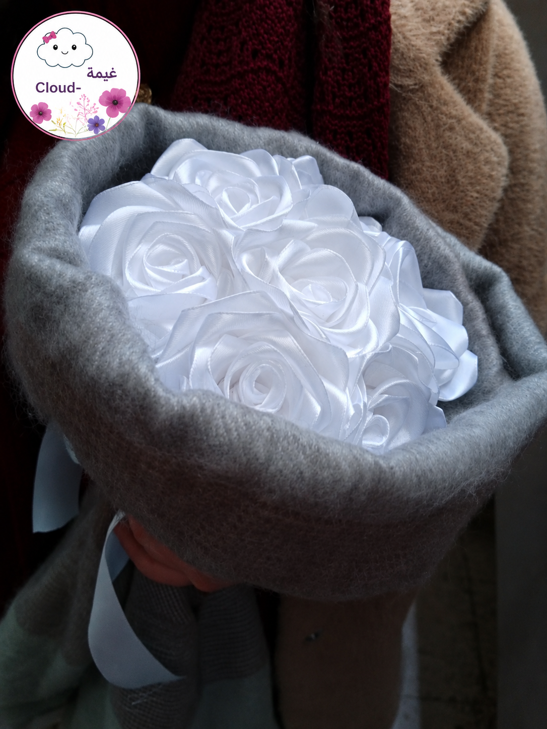 White Shawl & Rose Bouquet - Image 3